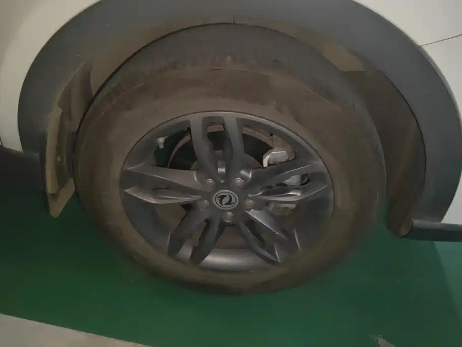 Dongfeng Fengguang Fengguang 580 2020 2020 1.5T CVT Luxury