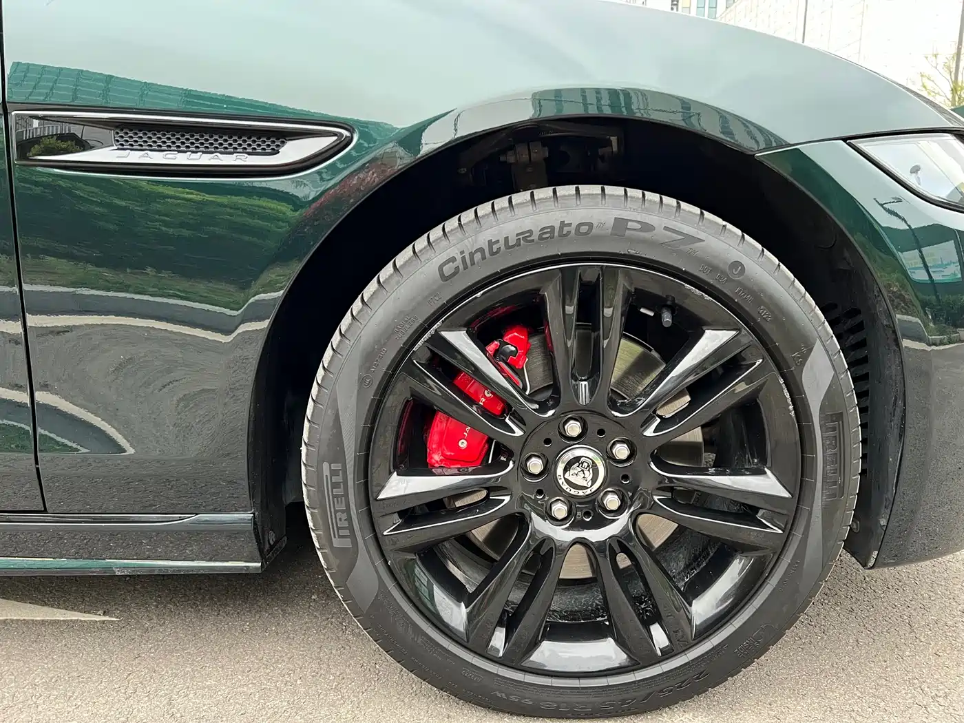Jaguar XEL 2024 Model 2.0T 250PS R-DYNAMIC S Gloss Black Sport Edition фото 14