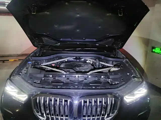 BMW X5 (Import) 2021 xDrive30i M Sport Package — фото 3