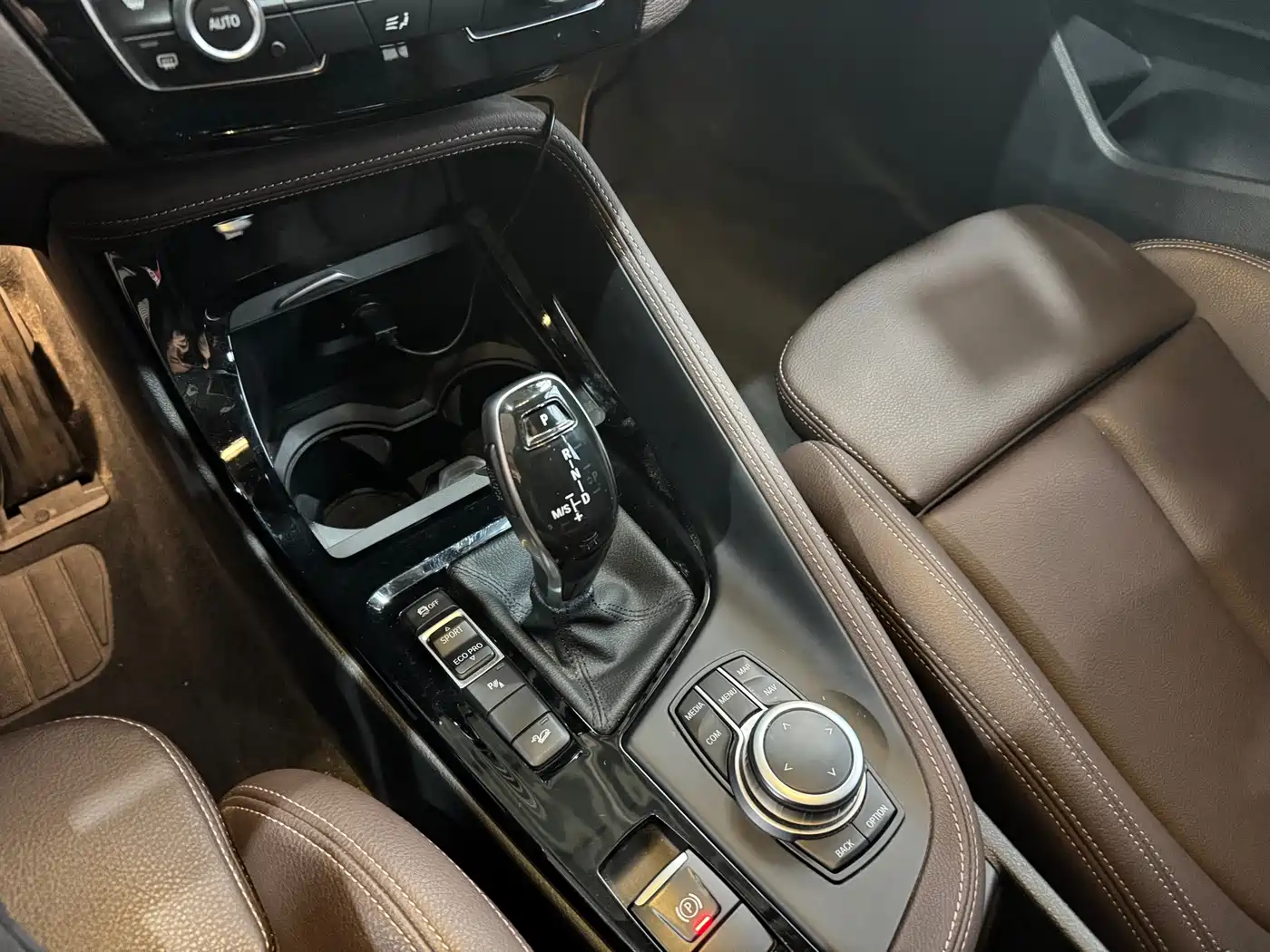 BMW X1 2020 xDrive25Li Premium Edition фото 7
