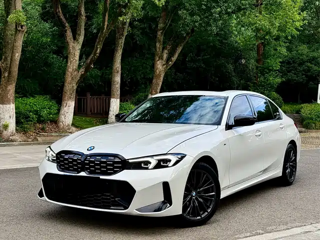 BMW 3 Series 2023