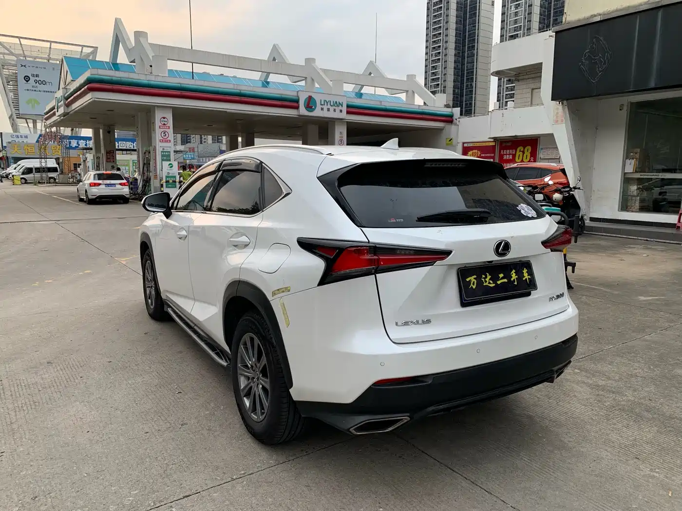 LEXUS NX