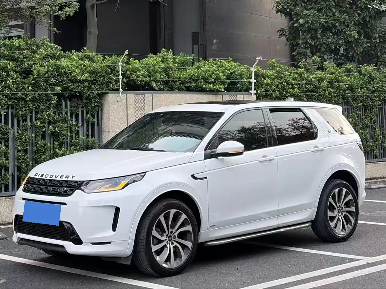 Фото 1 - Land Rover Discovery Sport