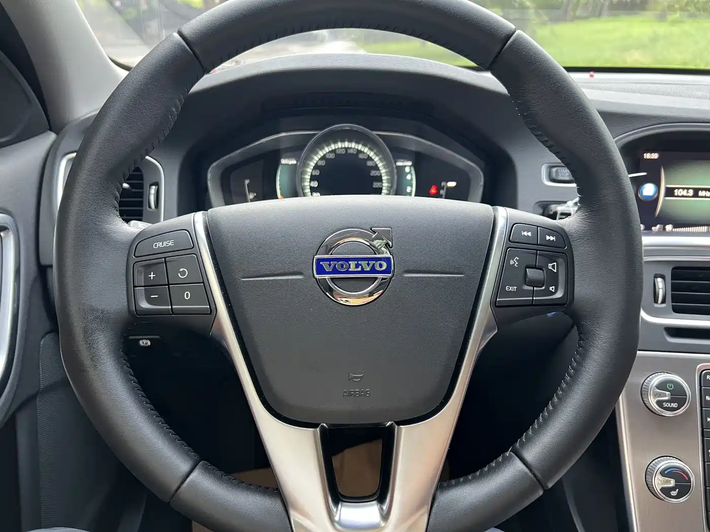 Фото 13 - Volvo S60