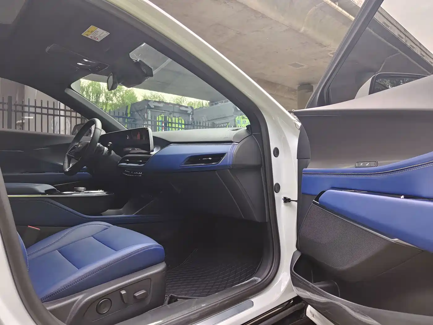Cadillac GT4 2026 2023 25T Luxury Edition
