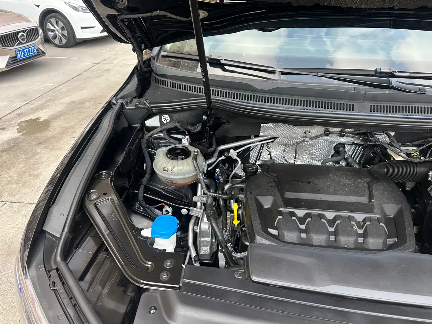 Volkswagen Viloran 2023 Facelift 330TSI Business Edition фото 29
