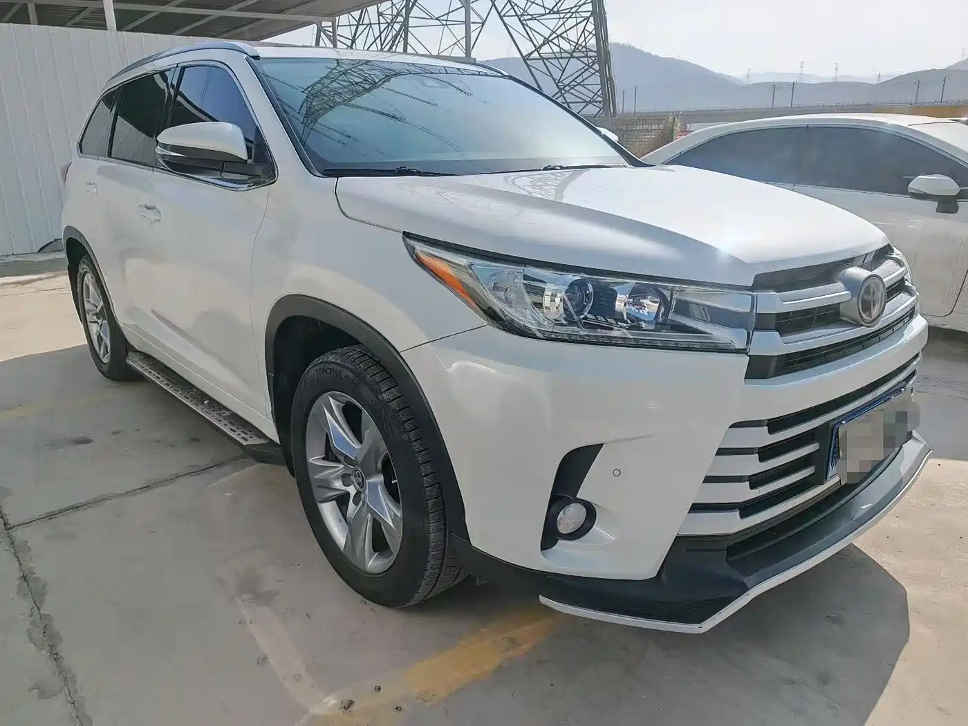 TOYOTA HIGHLANDER