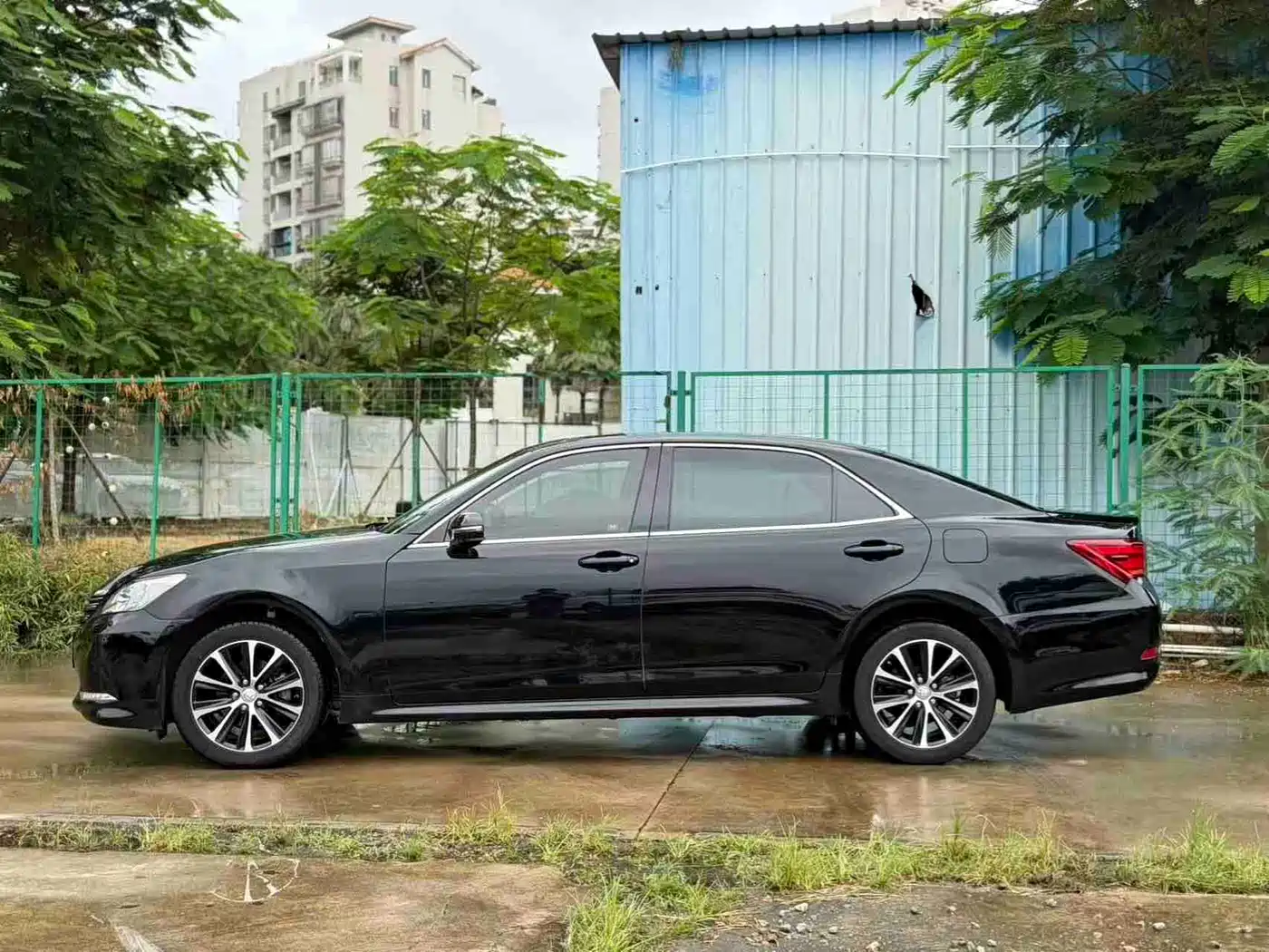 2019 Toyota Crown