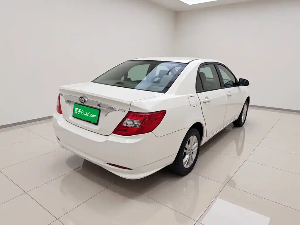 Фото 6 - BYD F3
