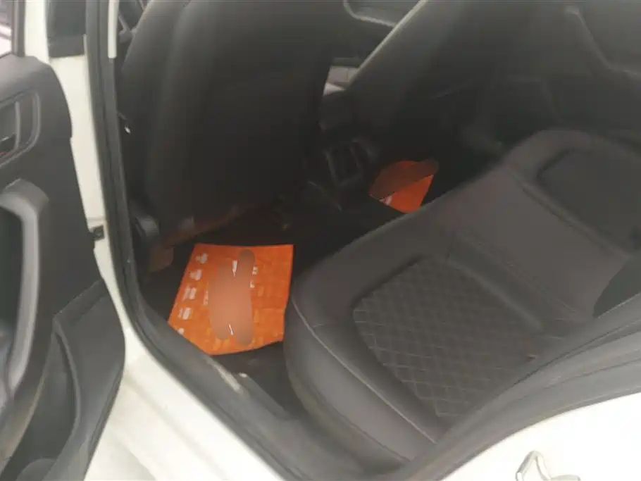 Škoda Skoda Rapid Spaceback 2019 1.5L Automatic Comfort Edition фото 11