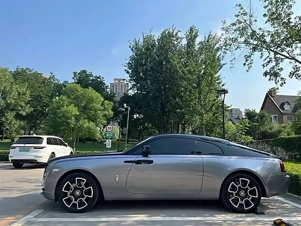Фото 2 - Rolls-Royce Wraith