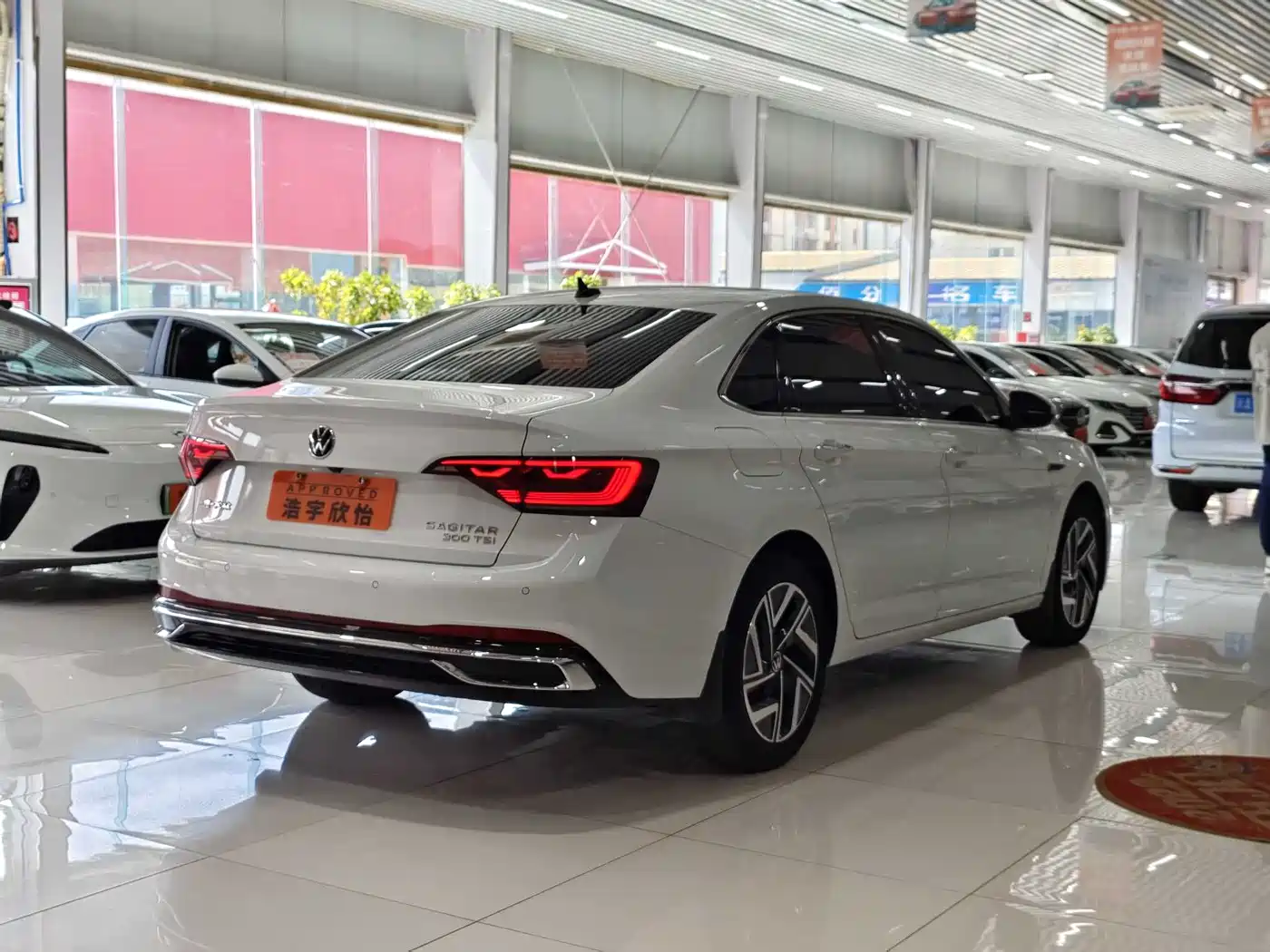 Volkswagen Sagitar 2023 Model Year 280TSI DSG Surpass Edition фото 6