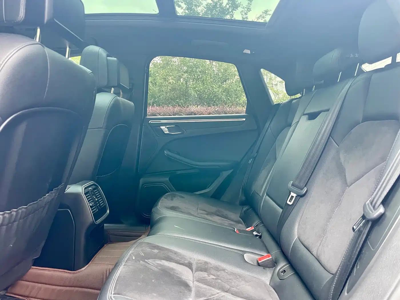 Porsche Macan 2016 Macan 2.0T фото 13