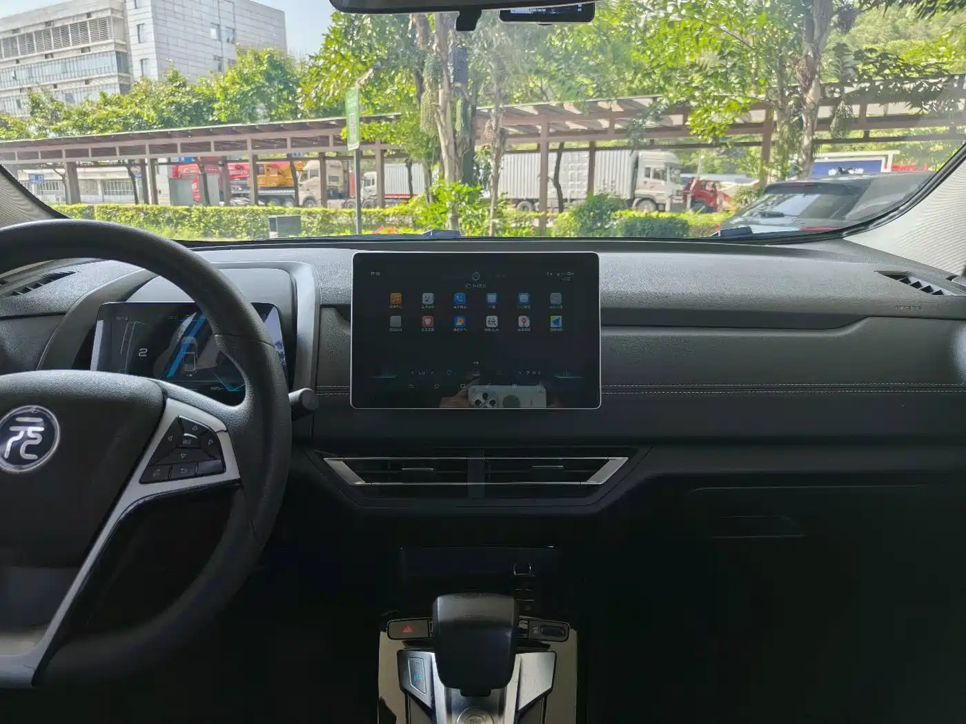 BYD Yuan New Energy 2019 EV535 Smart Connected Trend Leader Type фото 18