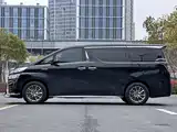 Фото 5 - Toyota Vellfire