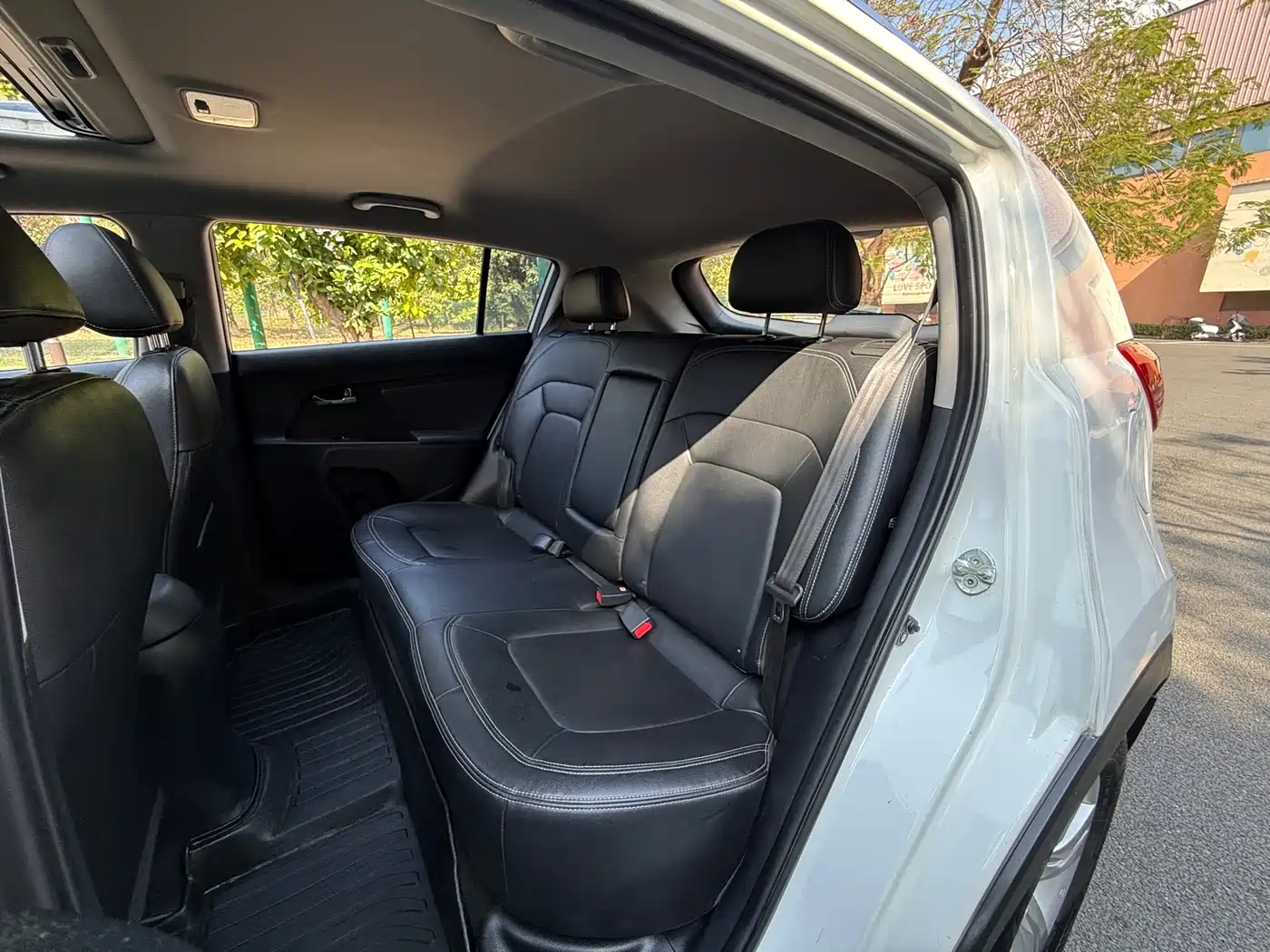 Kia Sportage 2014 2.0L Automatic 2WD GLS фото 8