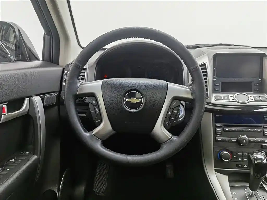 Chevrolet Captiva 2012 2.4L 4WD Flagship Edition 7-Seater фото 11