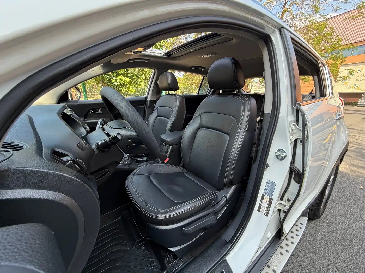 Kia Sportage 2014 2.0L Automatic 2WD GLS фото 9