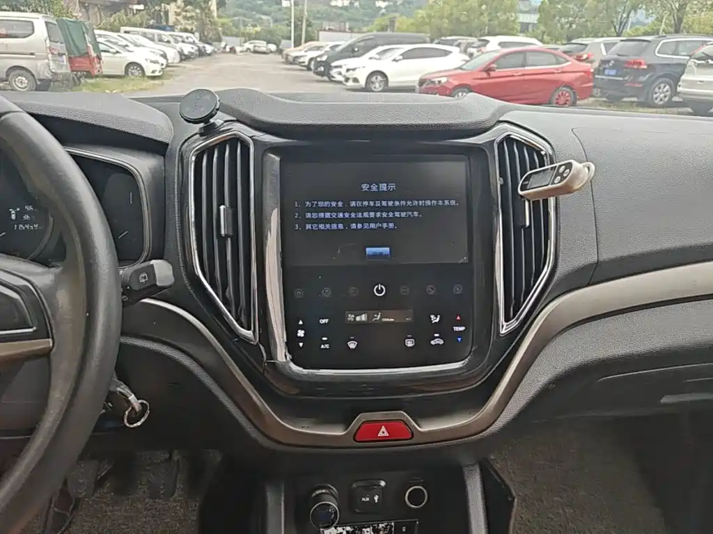 Changan Oshan Changan Oushang CX70 2016 2016 1.6L Manual Luxury