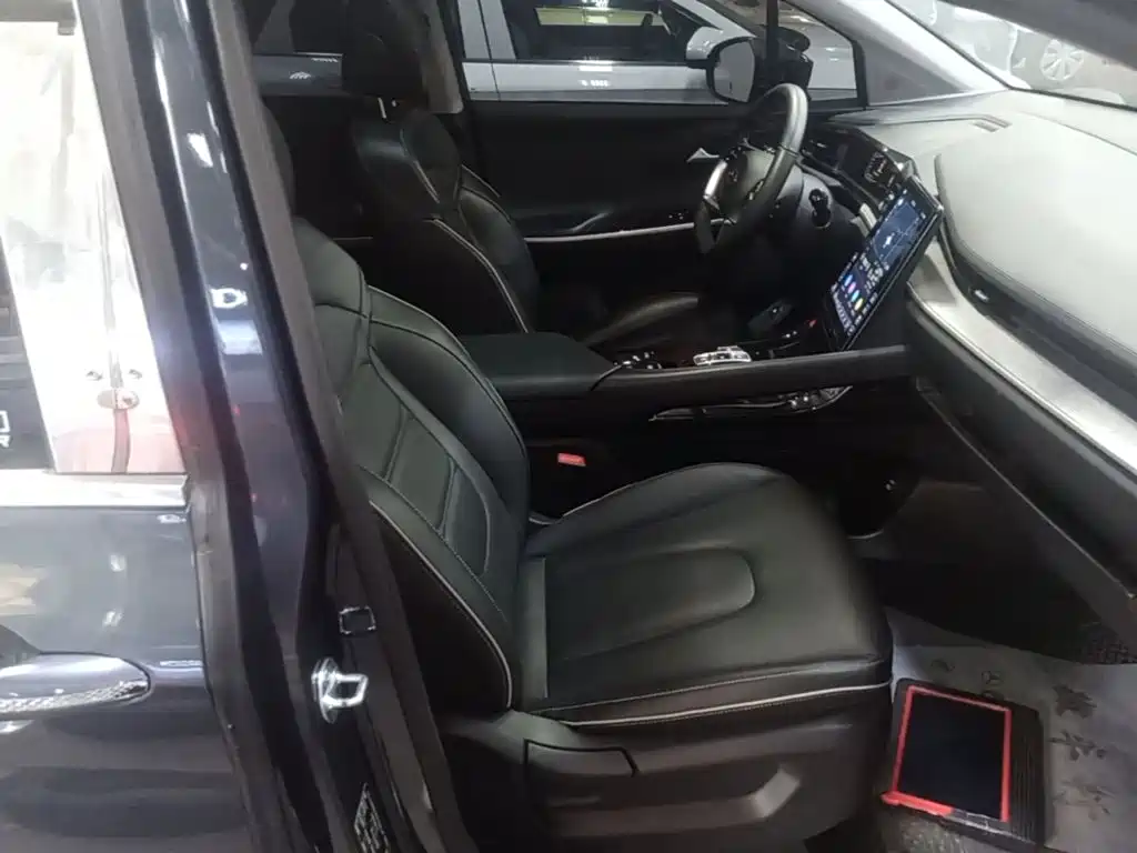 Hyundai Custo 2023 2021 270TGDi Premium LUX