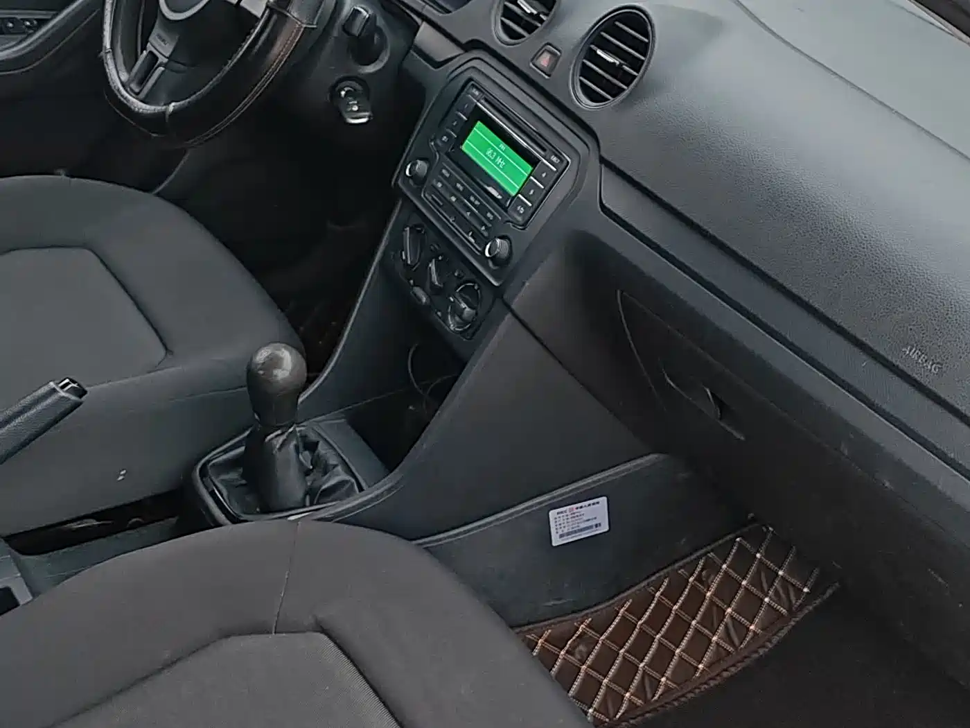 Volkswagen Jetta 2015 Value Edition 1.6L Manual Fashion фото 8