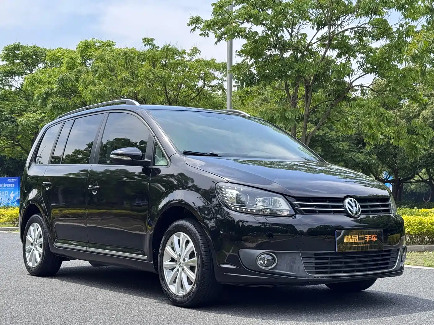 Volkswagen Touran 2013 1.4T DSG Brilliant Edition 5-seater фото 3