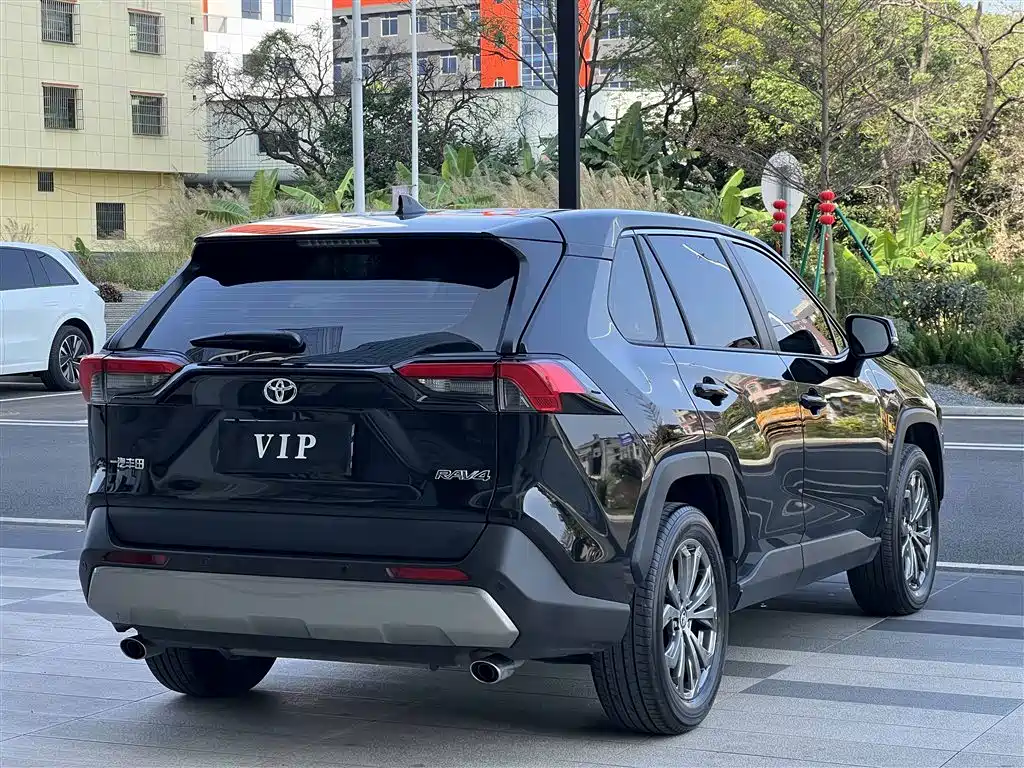 Toyota RAV4 Rongfang 2023 2.0L CVT 2WD Fashion Edition фото 8