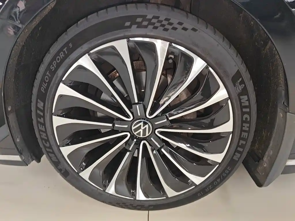 Volkswagen Phideon 2023 2021 380TSI Premium Edition