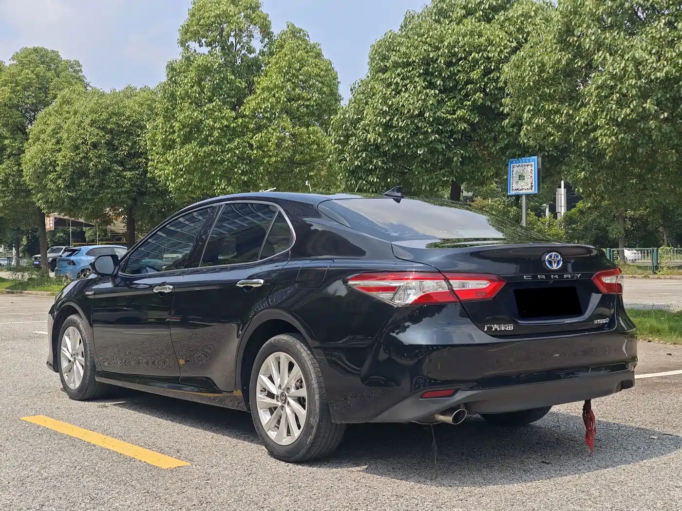 Фото 6 - Toyota Camry