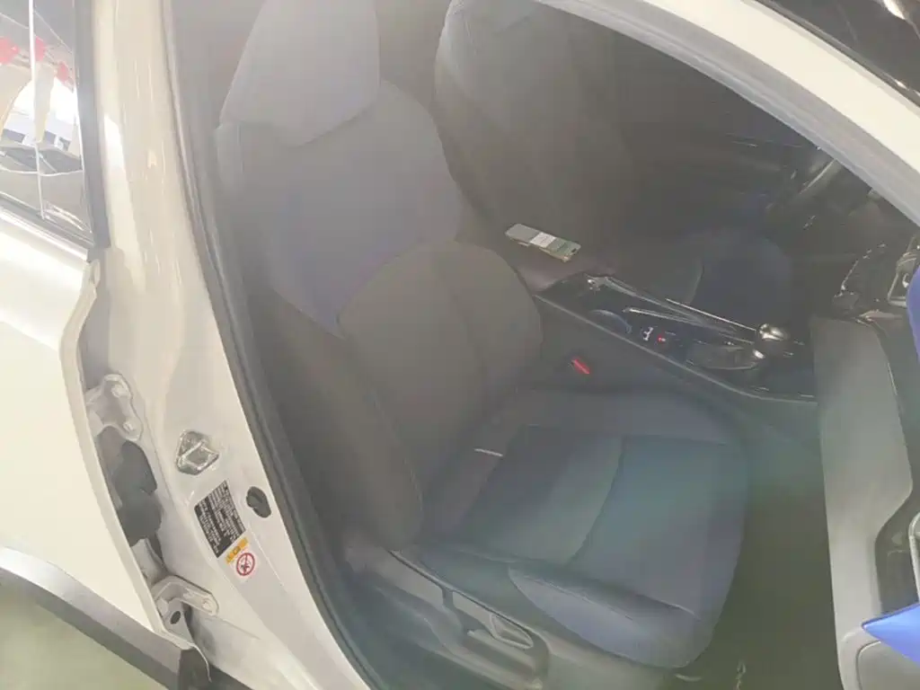 Toyota C-HR 2019 2020 Model 2.0L Leading