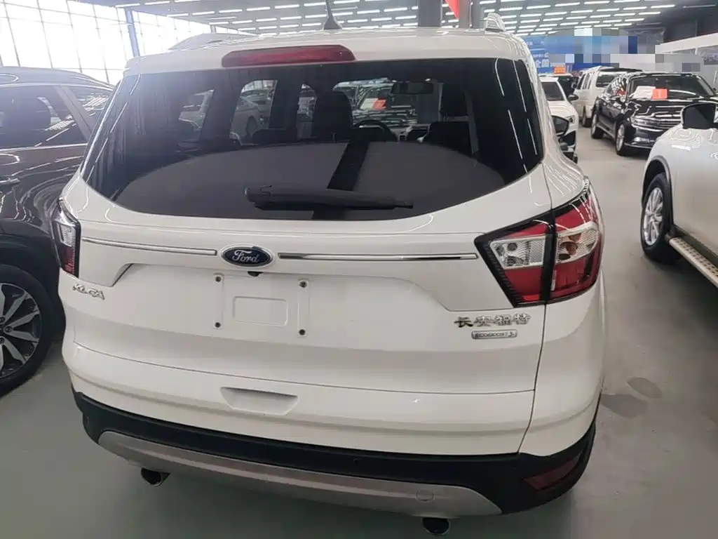 Photo 6 - Ford Kuga