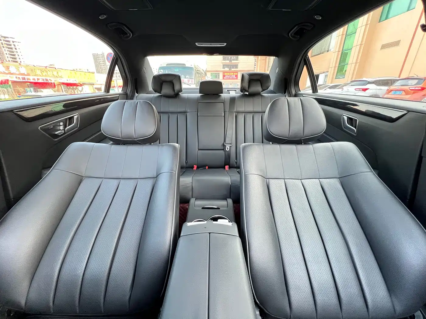 Mercedes-Benz E-Class 2015 E 260 L Sport фото 19