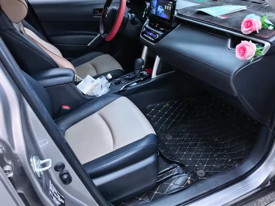 Toyota Corolla Cross 2023 Hybrid 2.0L Pioneer Edition фото 8