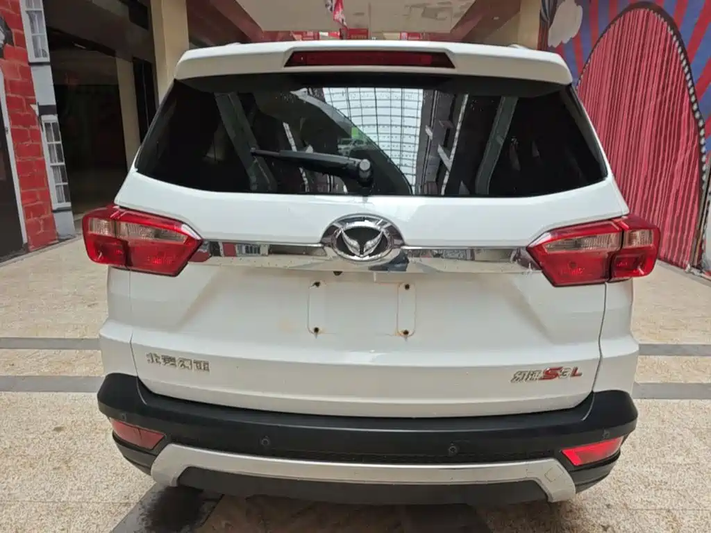 BAIC Huansu S3 2018 2016 S3L 1.5L Manual Premium