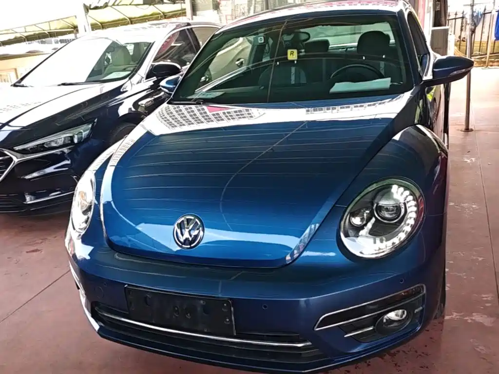 Photo 3 - Volkswagen Beetle