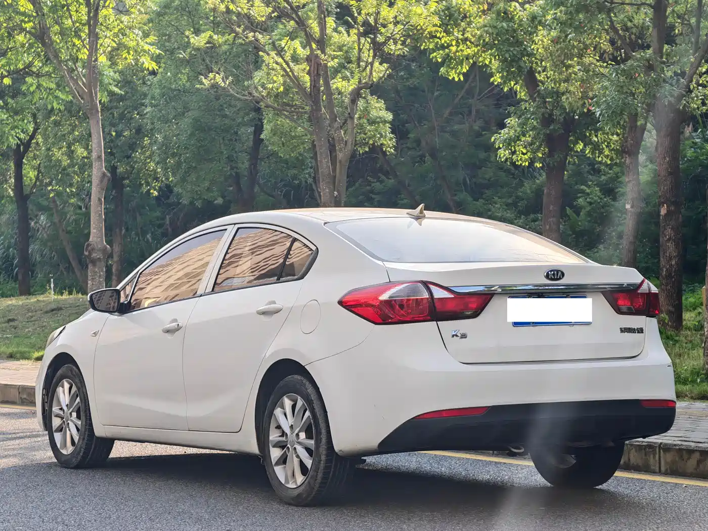 Kia K3 2016 1.6L Automatic GLS фото 3