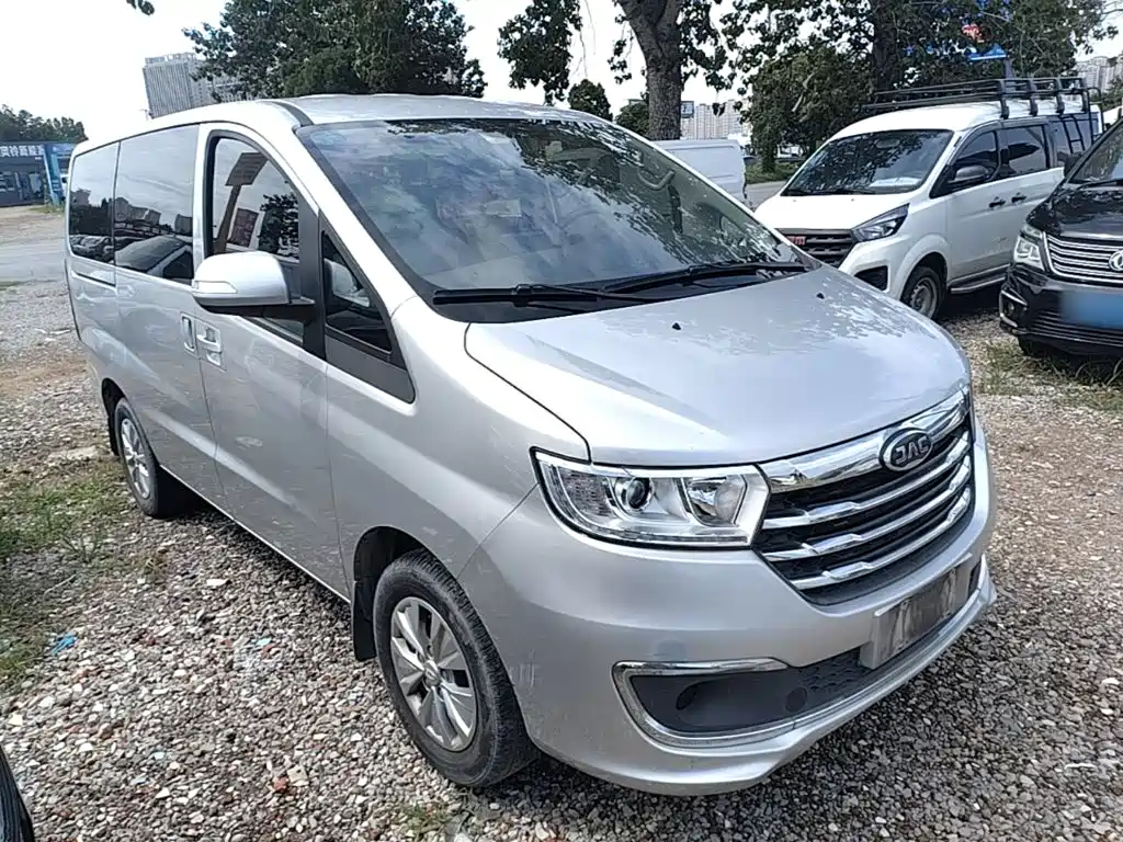 JAC Refine M3 2023 2022 1.5T 7-Seater Standard