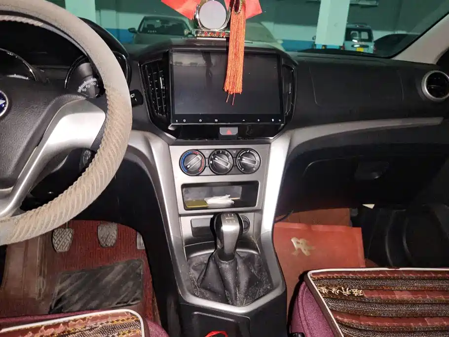 Venucia T70 2016 2016 1.6L Manual Rui Xing Edition