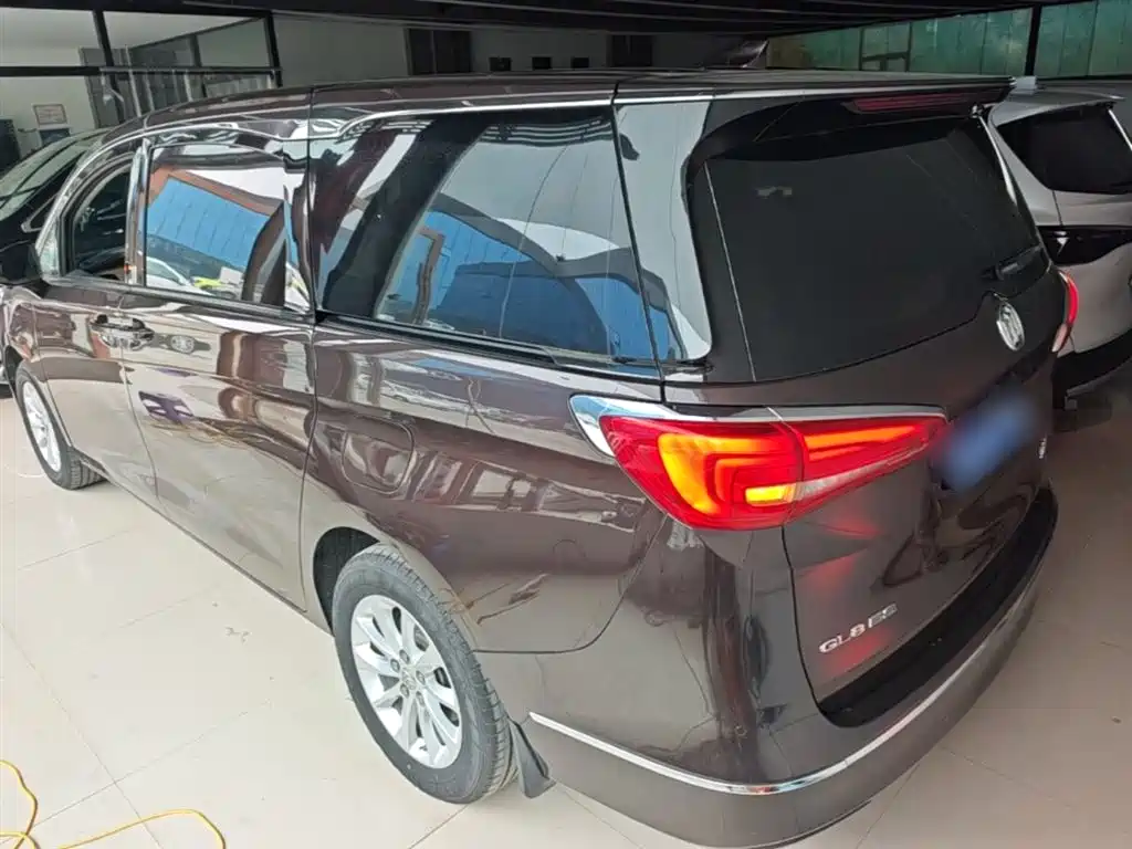 Buick GL8 2017 ES 28T Comfort Type China V фото 5