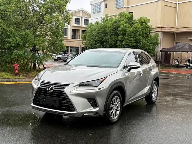 Lexus NX 2019