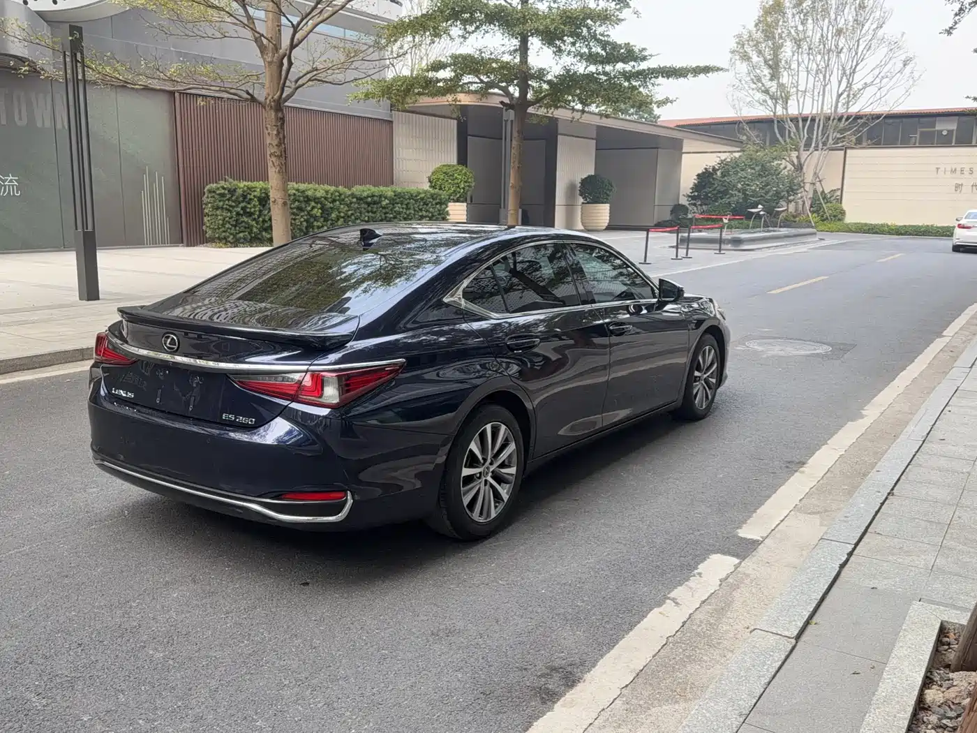 Lexus ES 2018 200 Excellence Edition China V фото 3