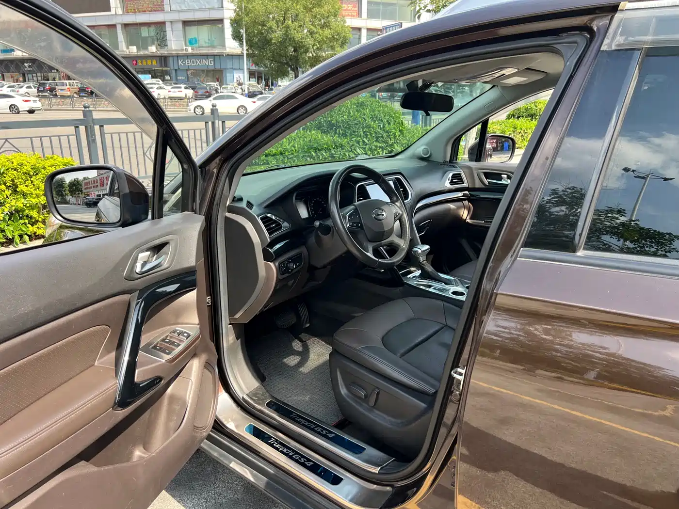 GAC Trumpchi Trumpchi GS4 2016 235T G-DCT Luxury Edition фото 15