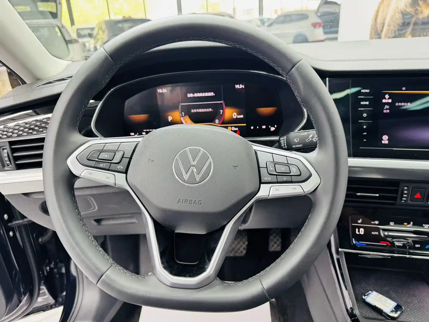Volkswagen Passat 2022 280TSI Business Edition фото 9