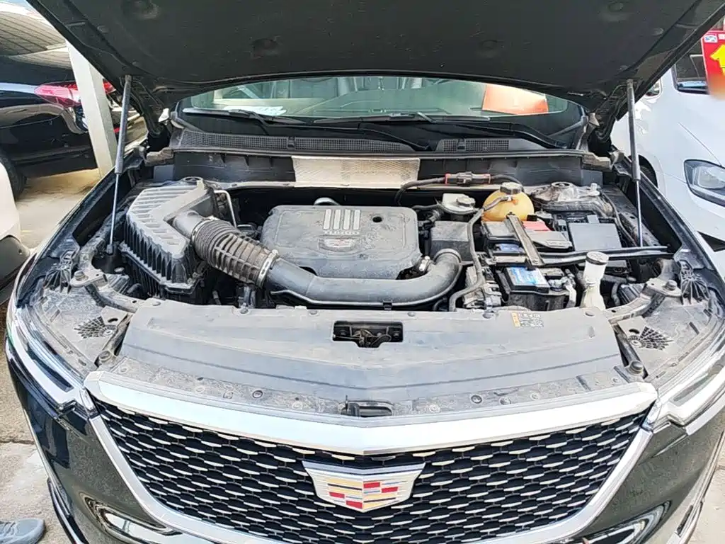 Photo 20 - Cadillac XT6