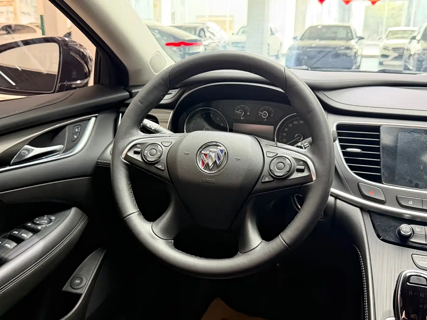Buick LaCrosse 2022 652T Luxury фото 12