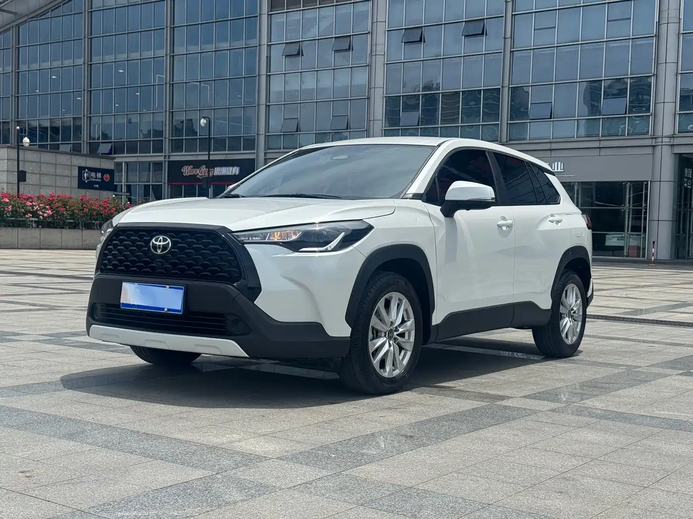 Toyota Corolla Cross 2024 Model 2.0L Pioneer Edition