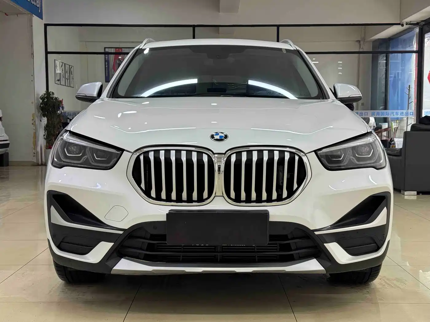 BMW X1 2021 sDrive20Li Exclusive фото 2