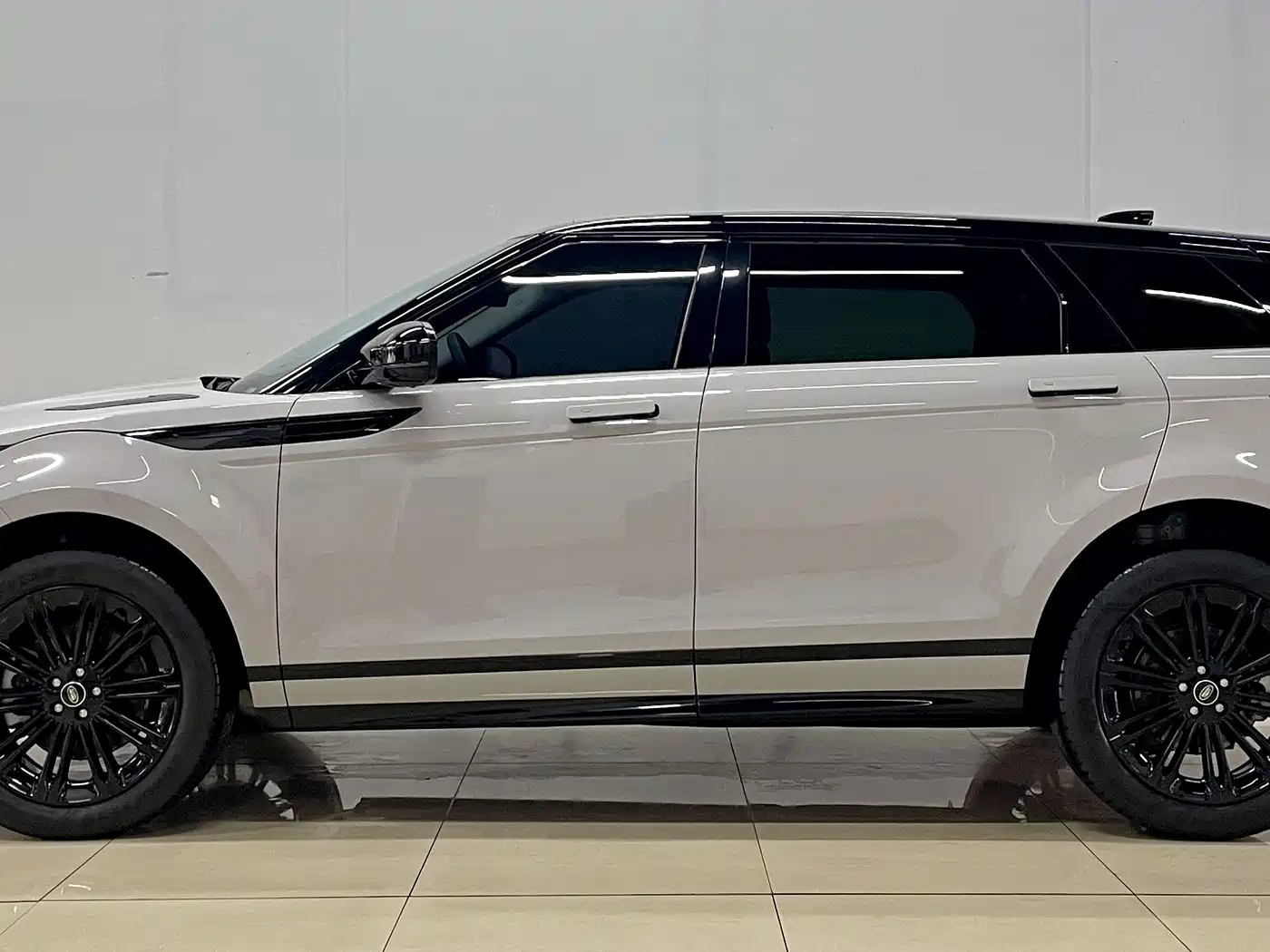 2026 Land Rover Range Rover Evoque