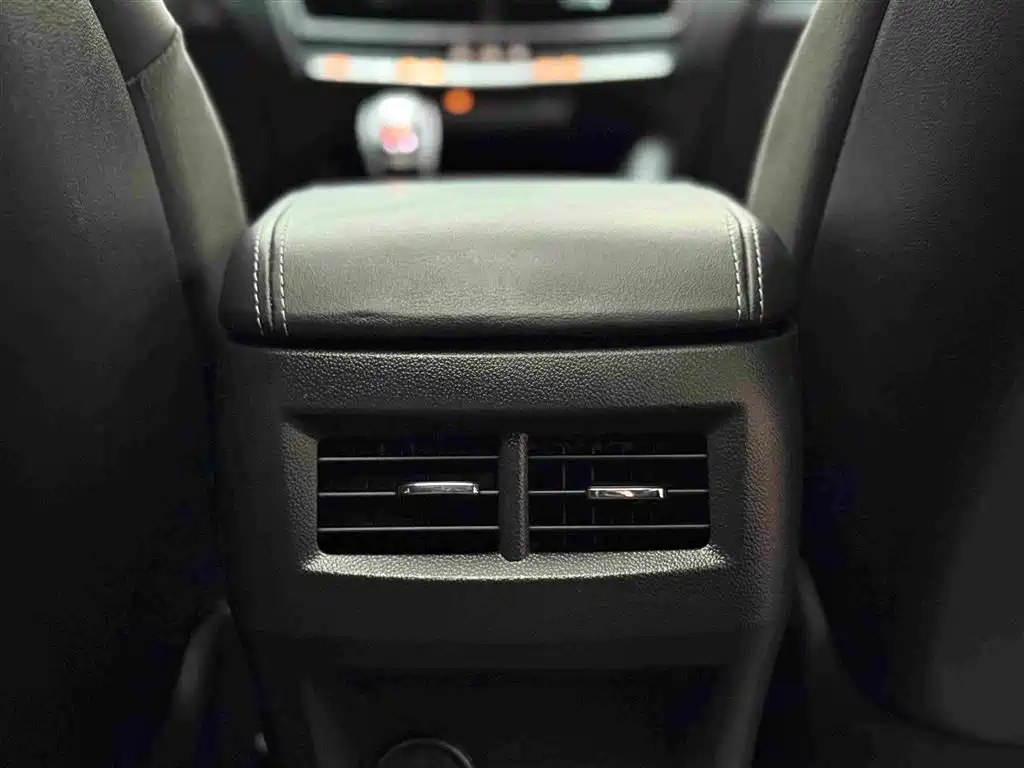 Фото 20 - Cadillac CT5