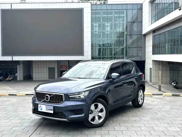  Volvo Volvo XC40 2021 T4 AWD Elegant Luxury Edition